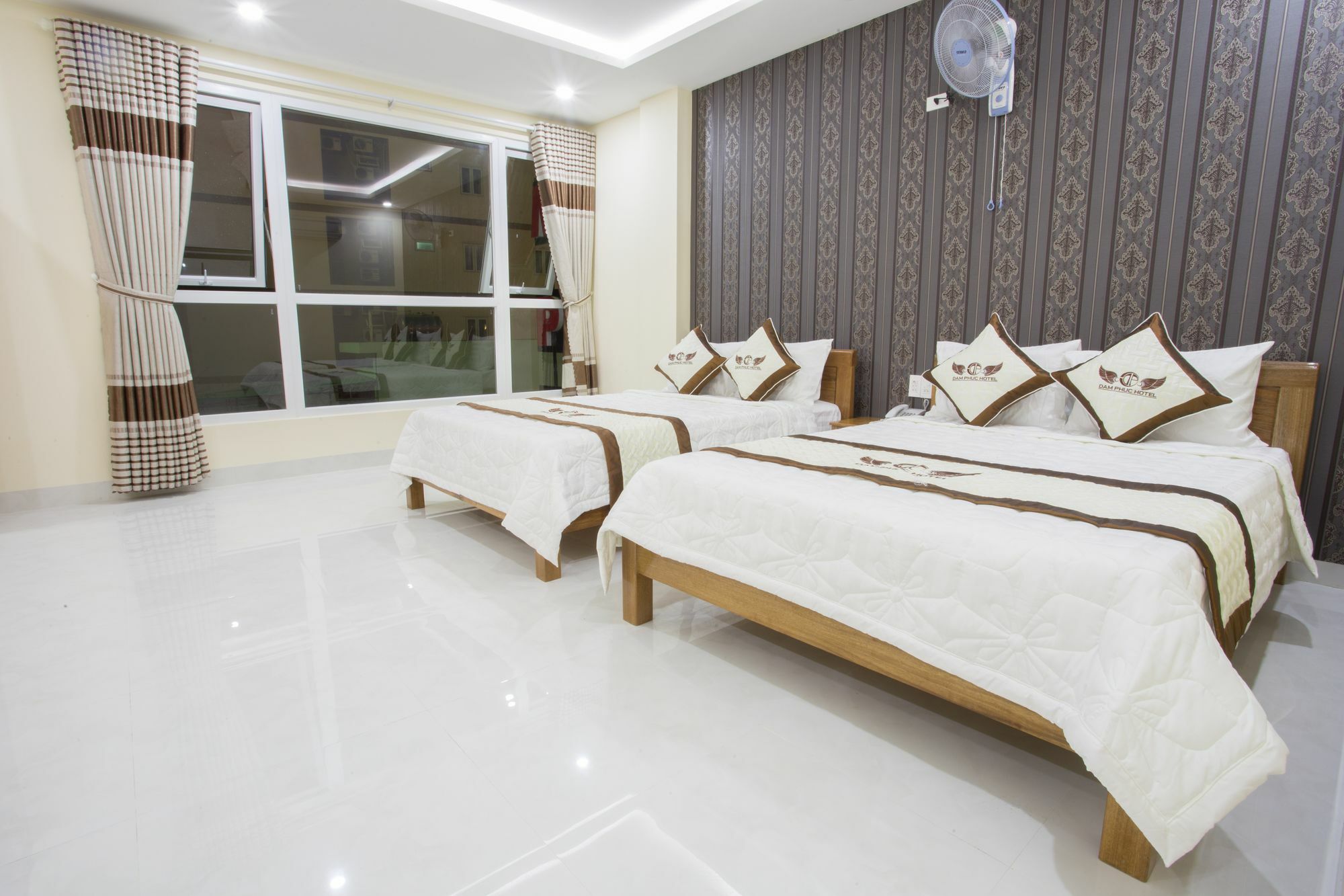 Khach San Dam Phuc Da Nang Hotel Buitenkant foto